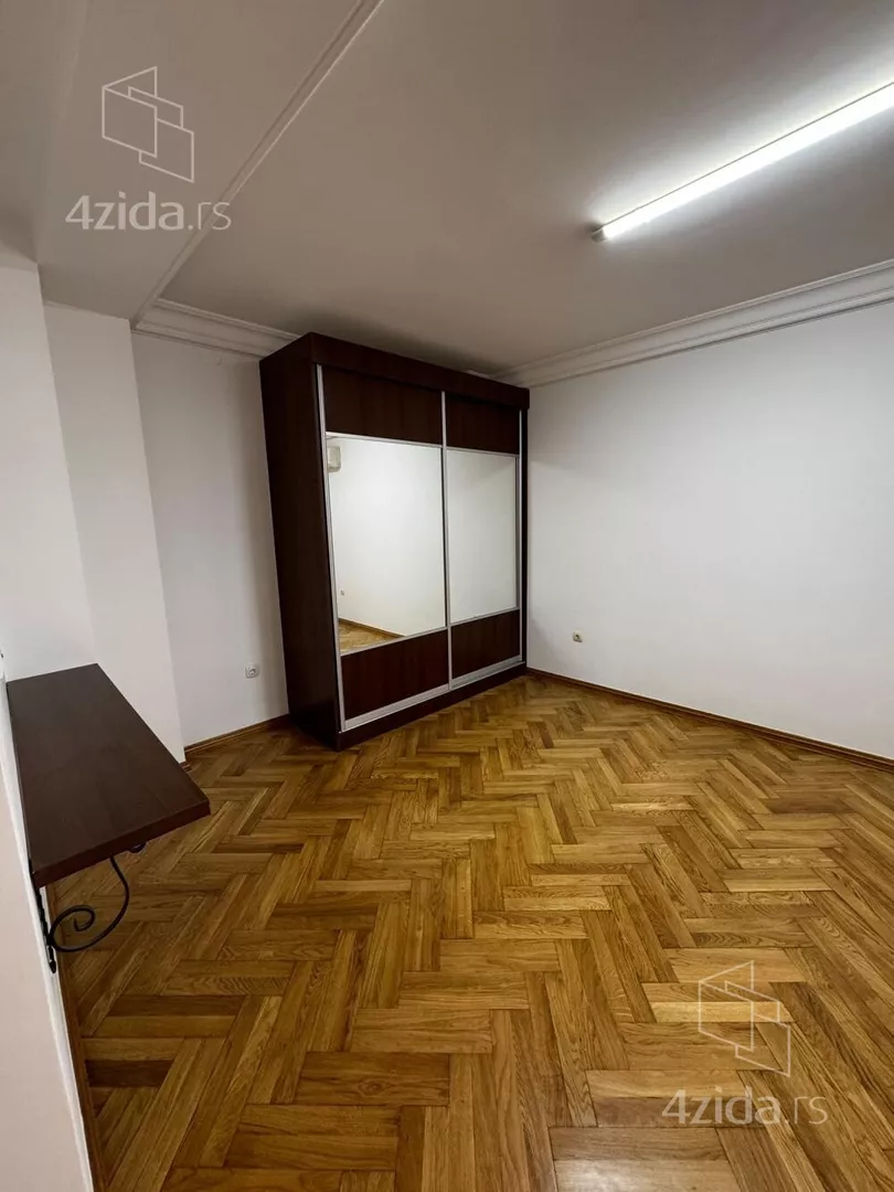 Kancelarija | 4zida