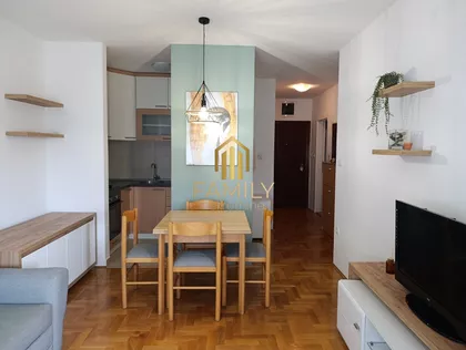 Bulevar Patrijarha Pavla (Somborski Bulevar) | 4zida.rs