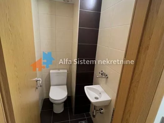 Četvoroiposoban stan | 4zida