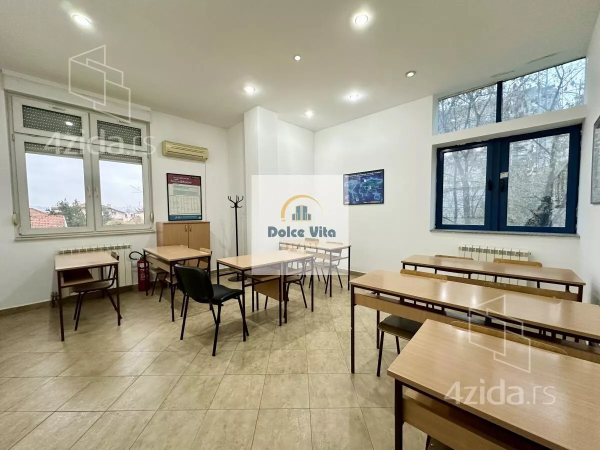 Poslovni prostor | 4zida