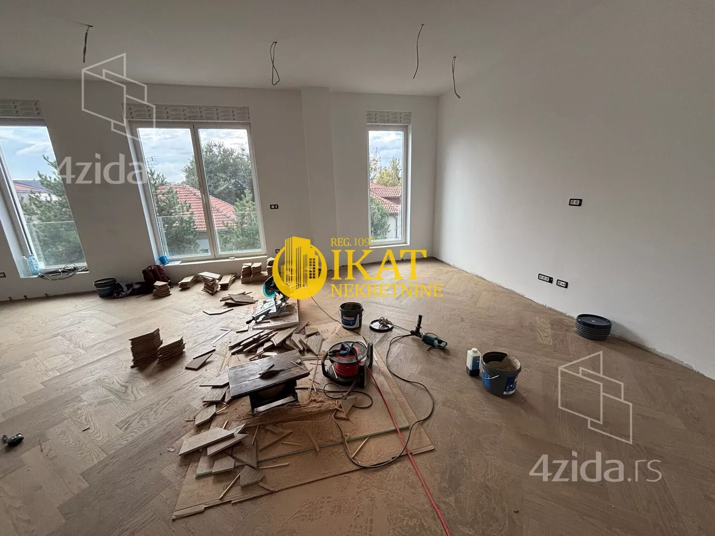 Četvorosoban stan | 4zida