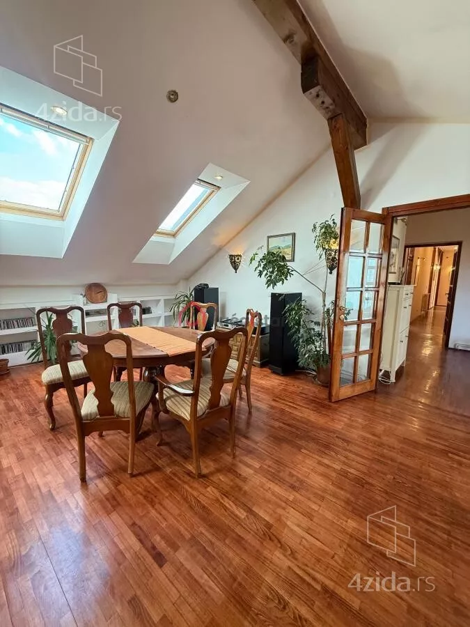 Petosoban stan | 4zida