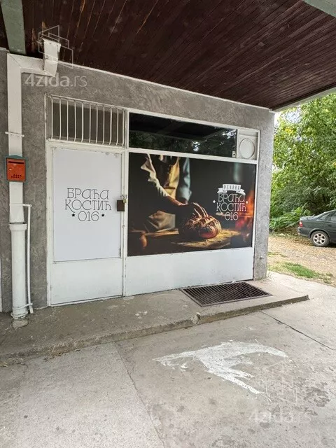 Lokal | 4zida