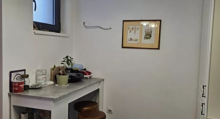 Šestosoban stan | 4zida