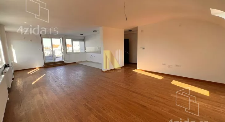 Šestosoban stan | 4zida