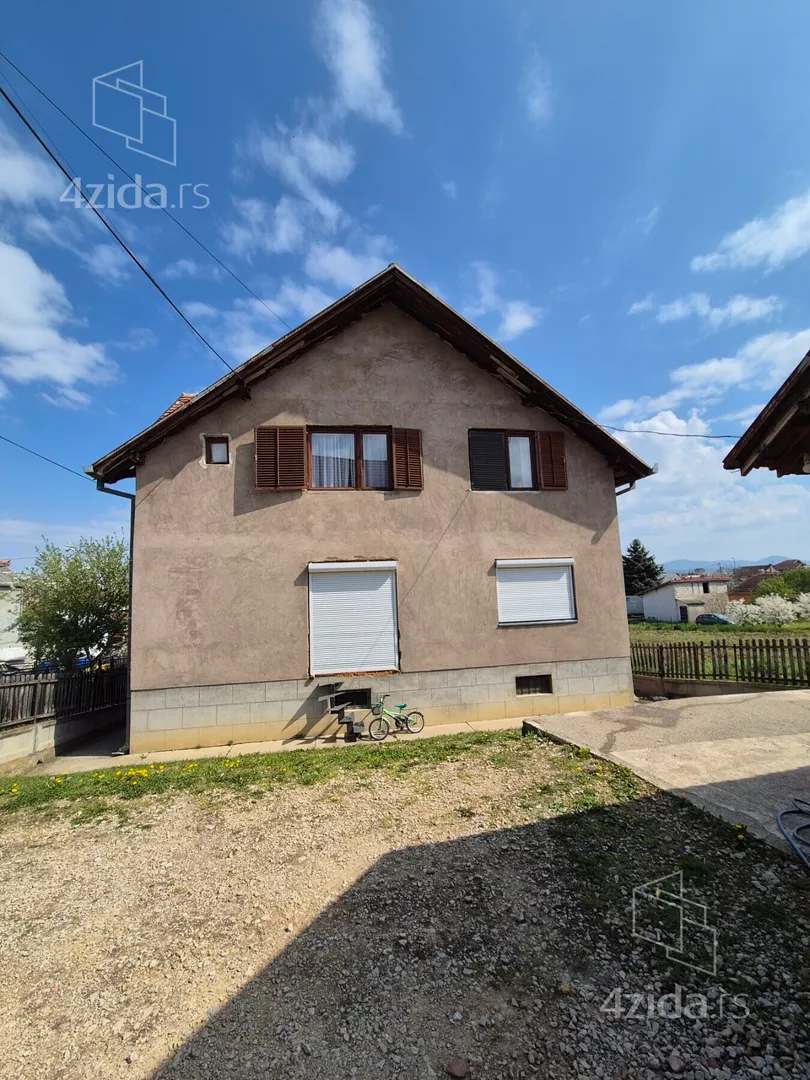 3-etažna kuća | 4zida