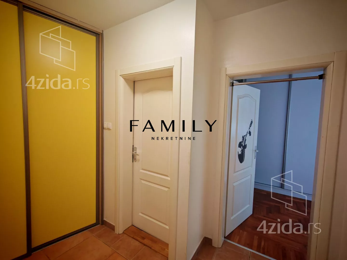 Petosoban stan | 4zida