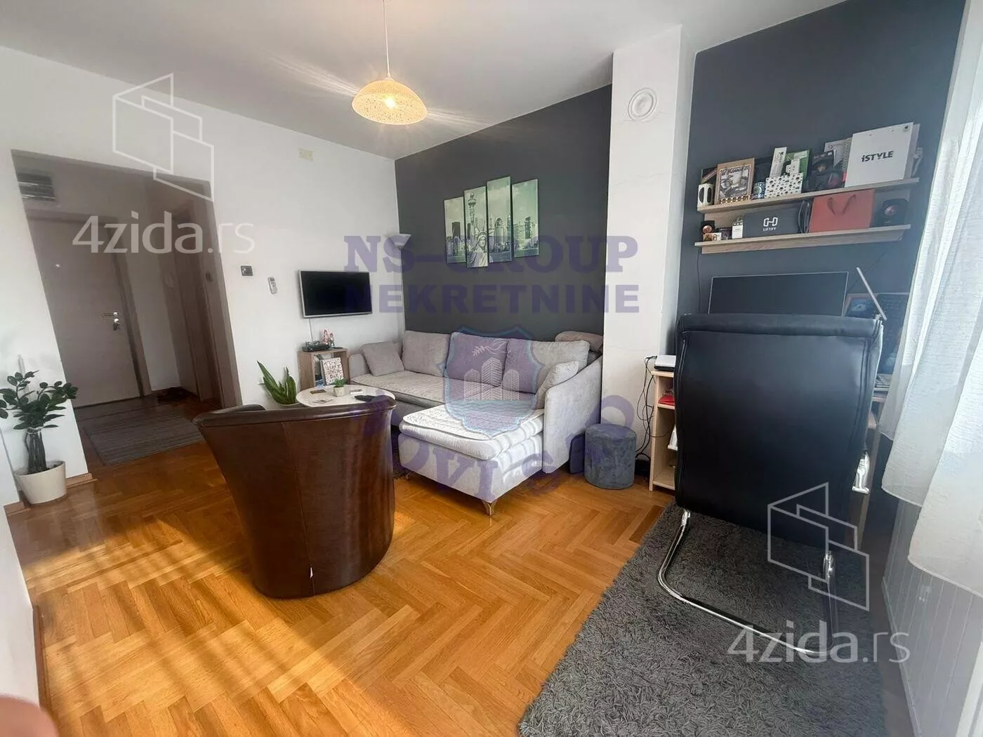 Jednoiposoban stan | 4zida