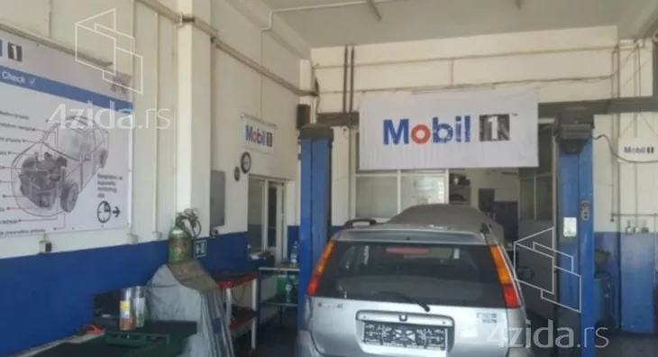 Poslovna zgrada | 4zida