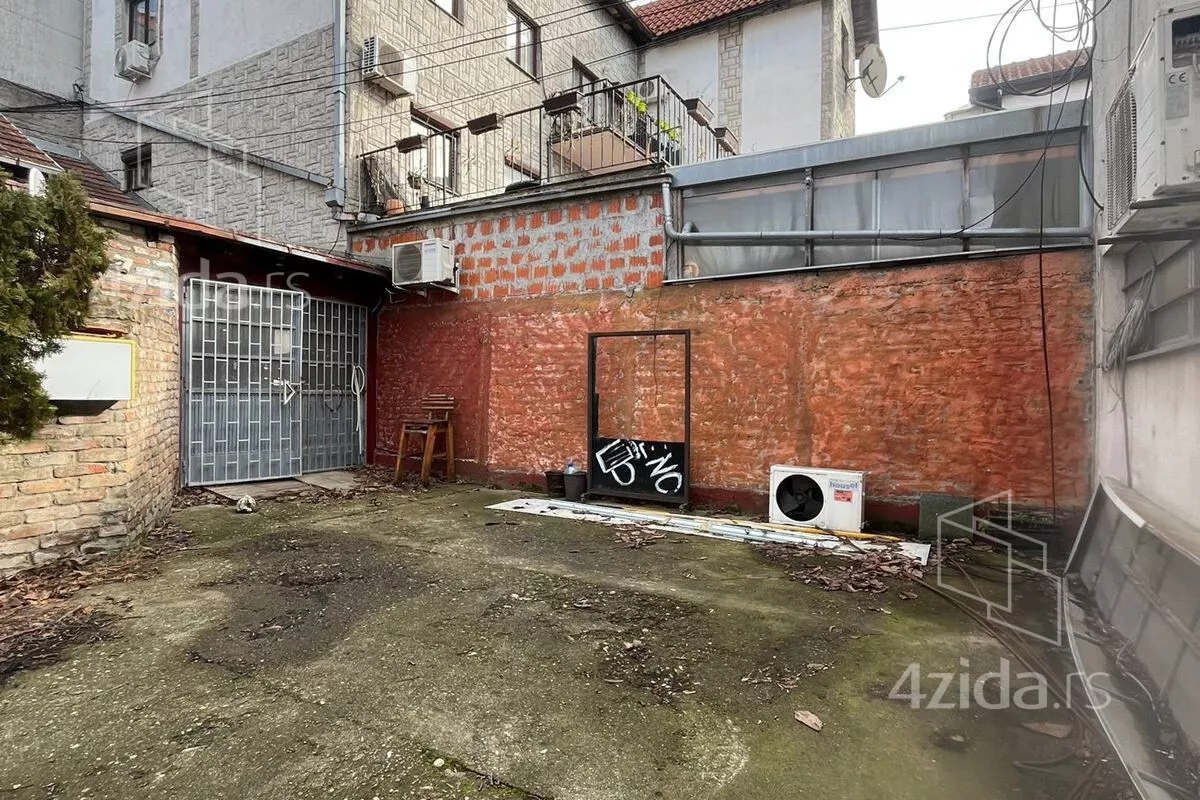 Poslovni prostor | 4zida