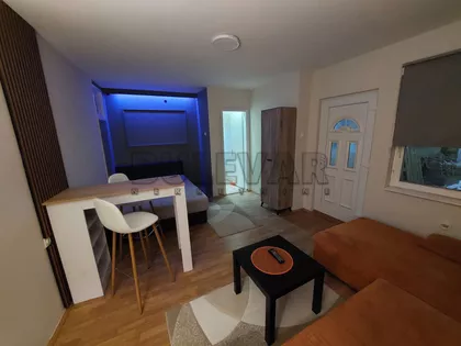 Generala Černjajeva | 4zida.rs