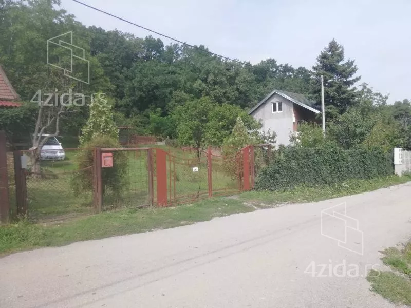 Plac | 4zida
