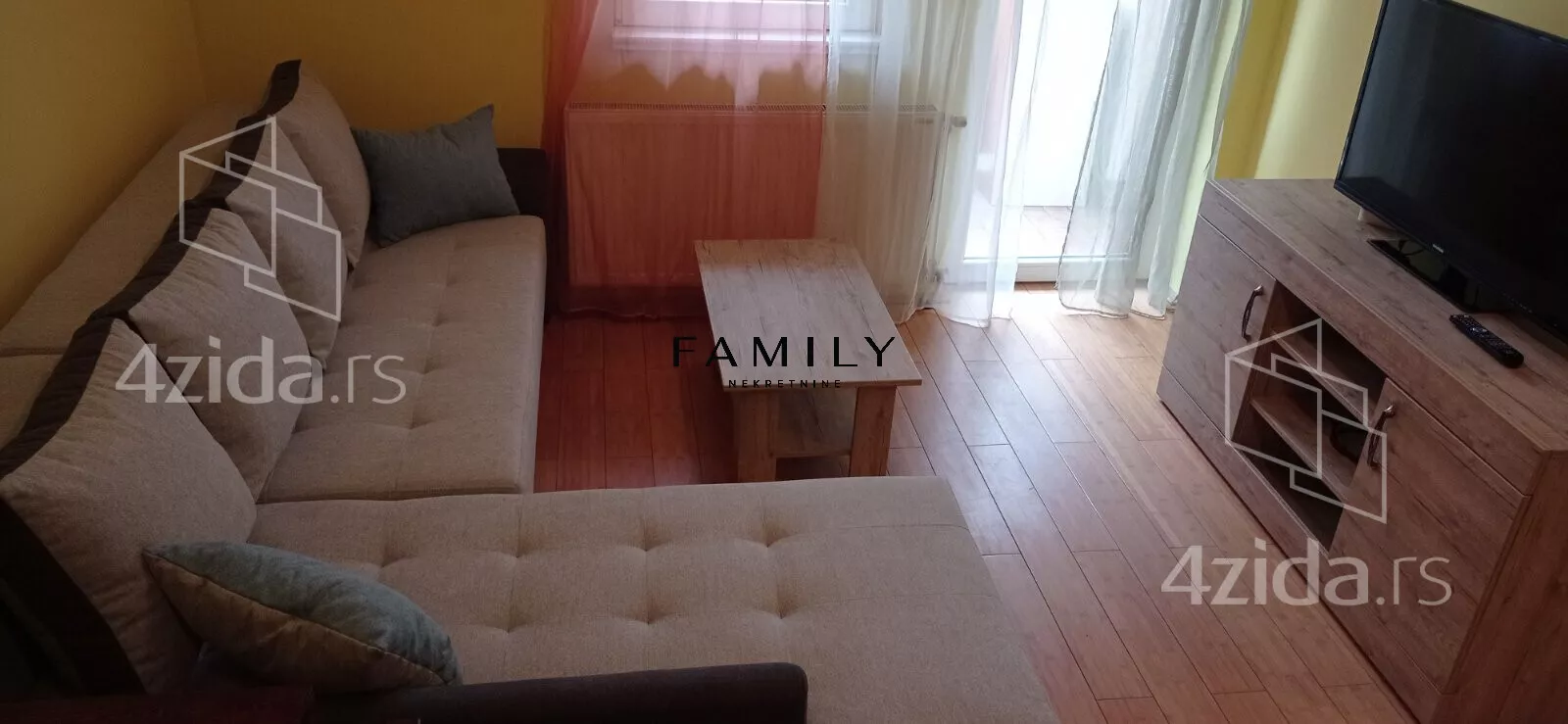 Jednoiposoban stan | 4zida