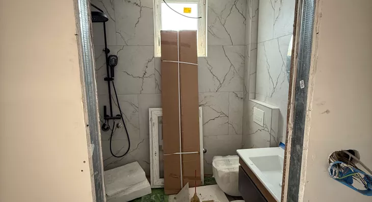 Šestosoban stan | 4zida