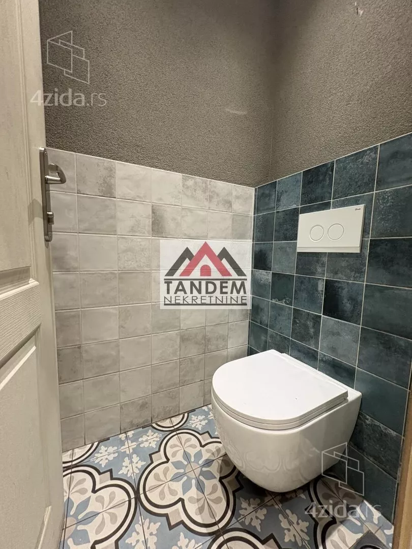 Lokal | 4zida