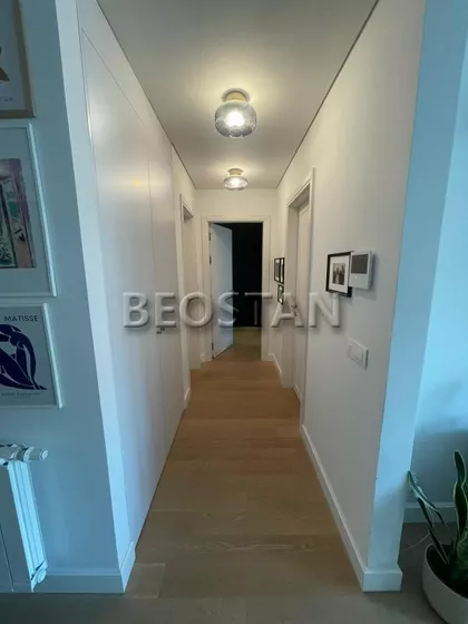 Dzona Kenedija | 4zida.rs