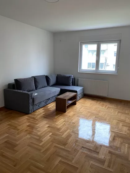 Milorada Jovanovića 31 | 4zida.rs