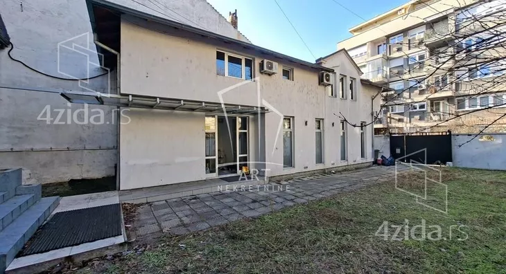 3-etažna kuća | 4zida