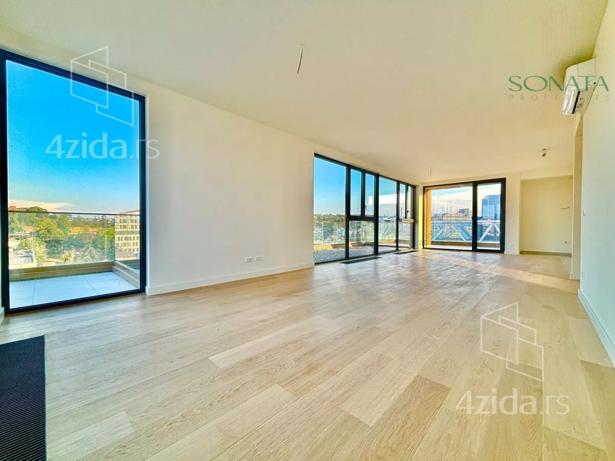 Šestosoban stan | 4zida