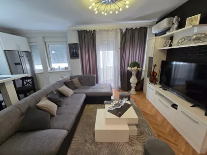 Braće Dirak | 4zida.rs