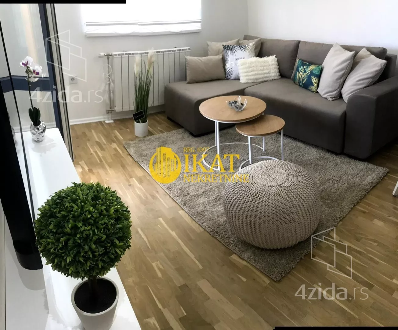 Jednoiposoban stan | 4zida