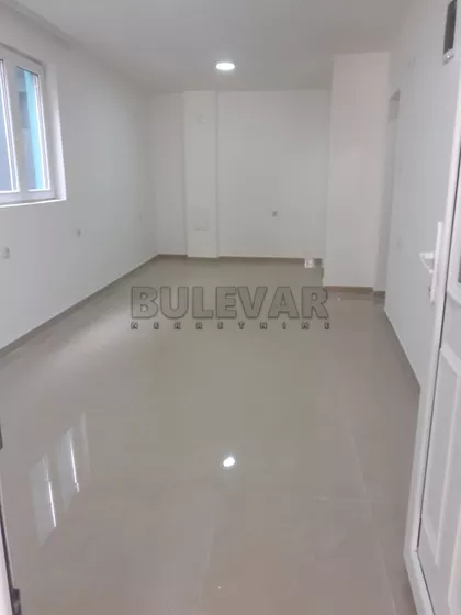 Vojvode Momčila | 4zida.rs