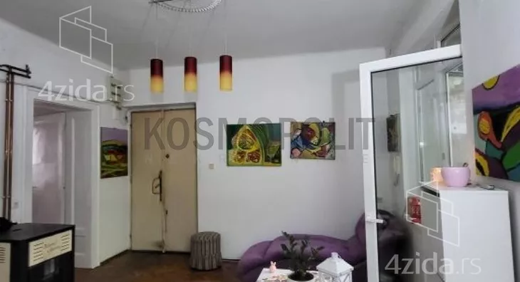 Četvoroiposoban stan | 4zida