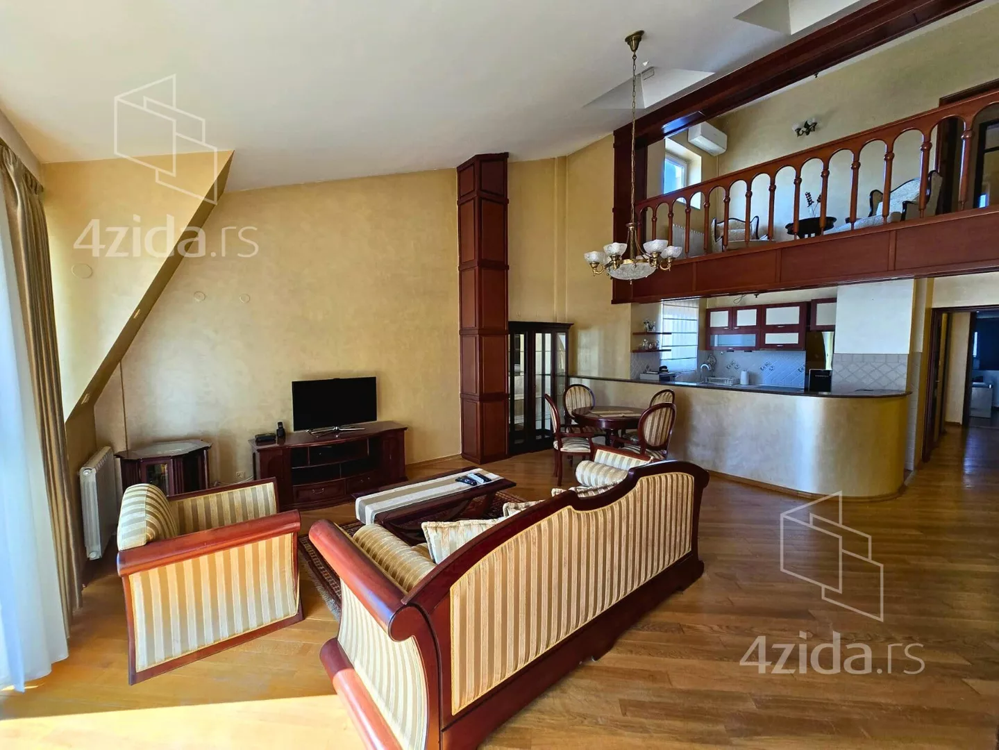 Petosoban stan | 4zida