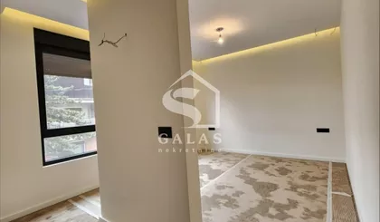 Autokomanda | 4zida.rs