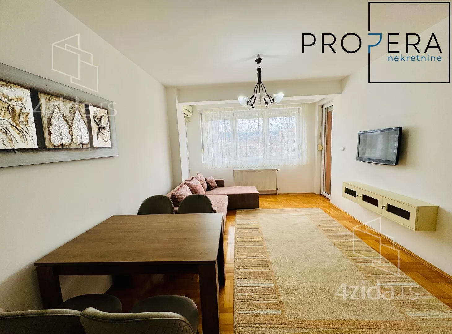 Jednoiposoban stan | 4zida