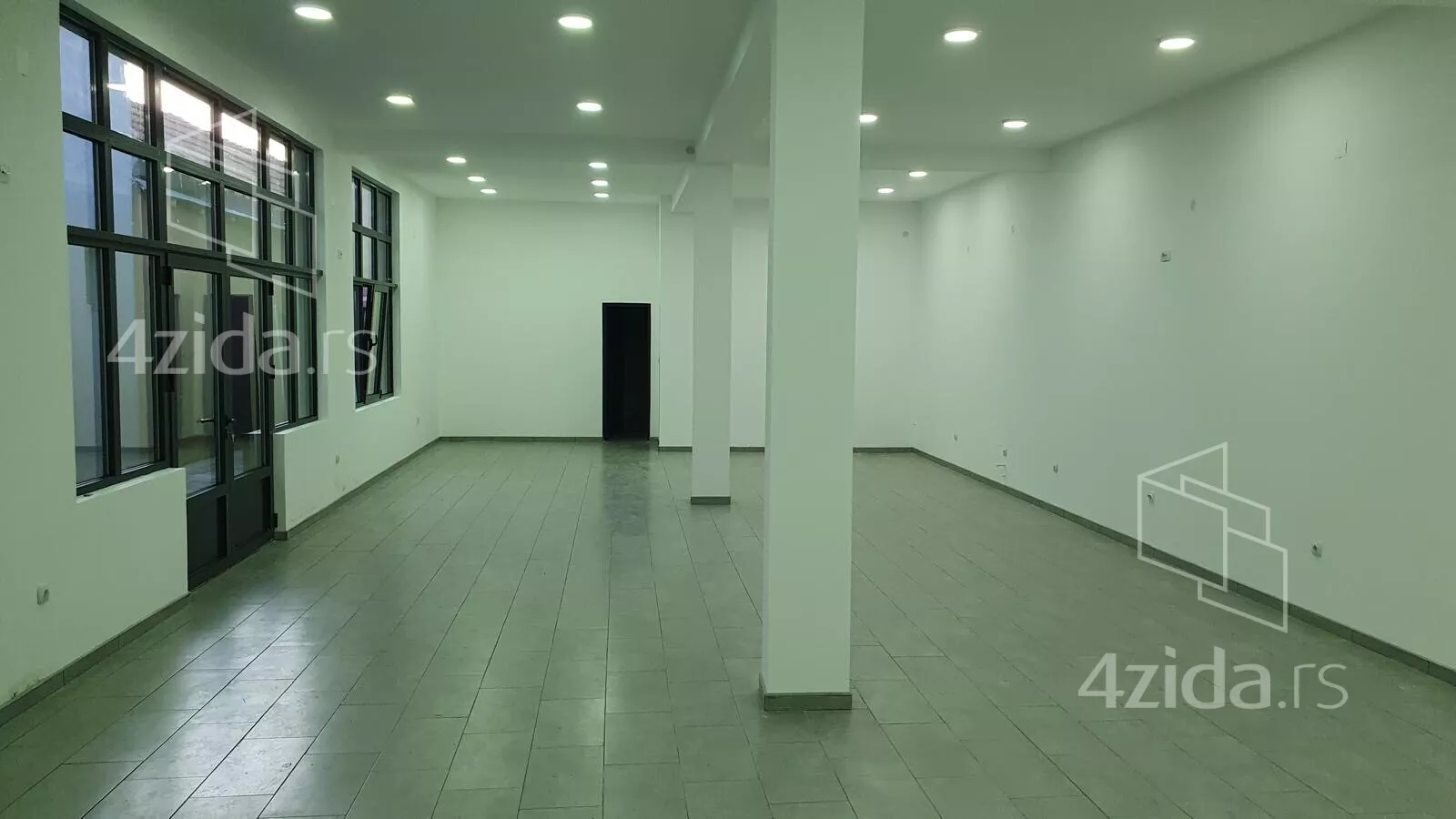Poslovni prostor | 4zida