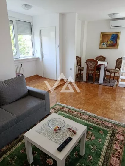 Ustanička | 4zida.rs