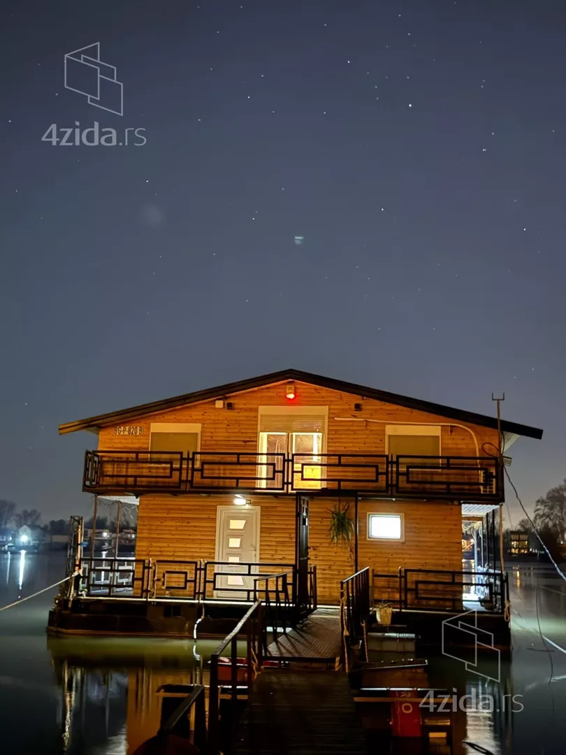 Turistički objekat | 4zida