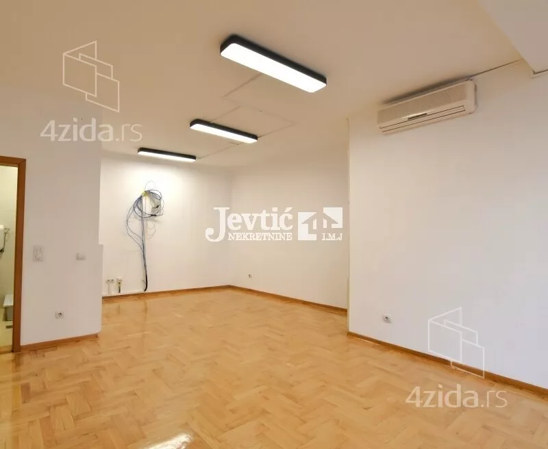 5-etažna kuća | 4zida
