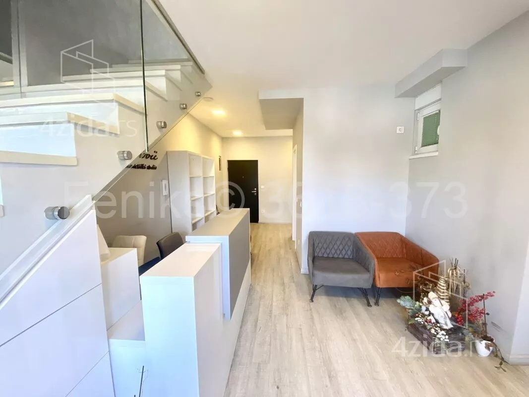 Petosoban stan | 4zida