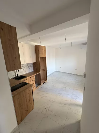 Jadranska 8 | 4zida.rs