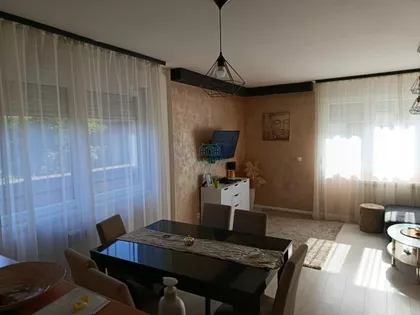 Tršćanska | 4zida.rs