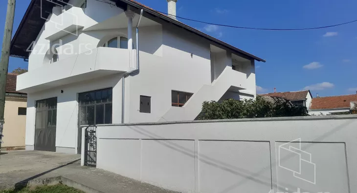 3-etažna kuća | 4zida