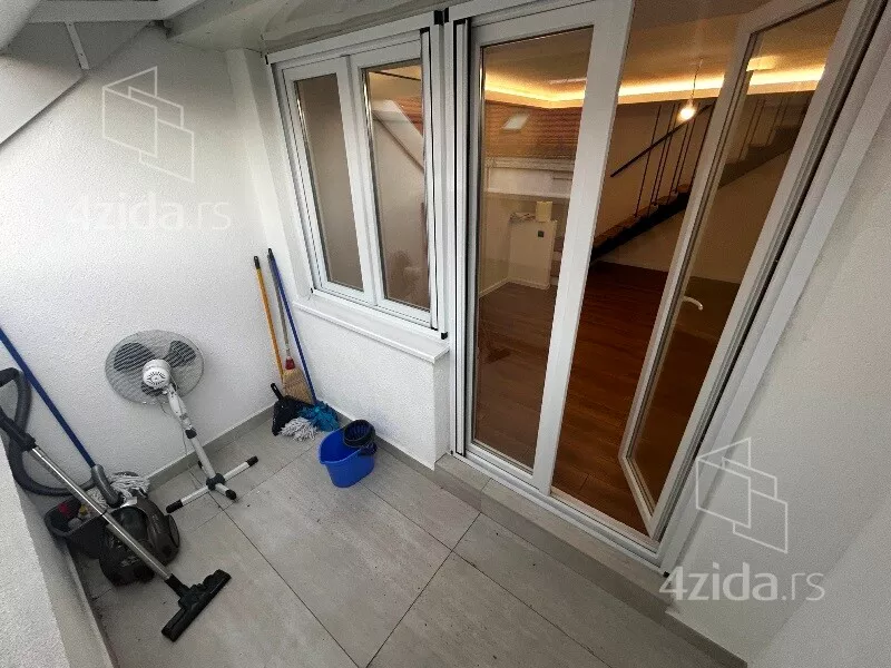 Četvoroiposoban stan | 4zida