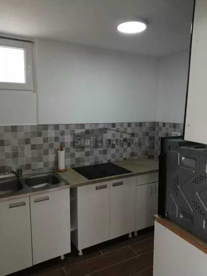 Katarine Holecev | 4zida.rs