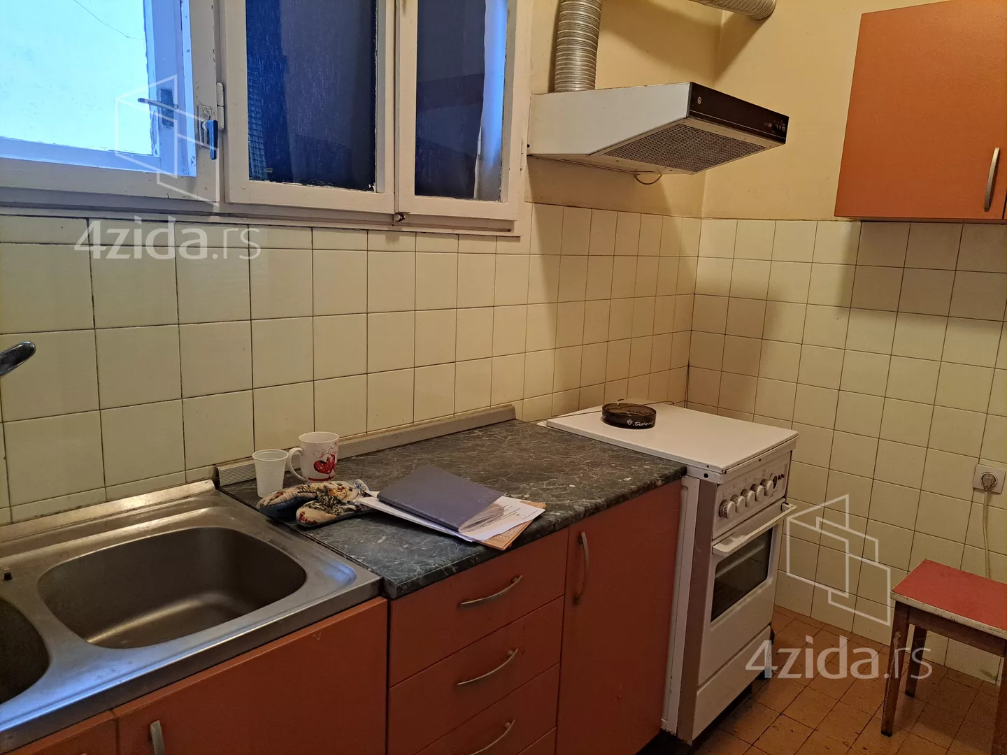 Četvoroiposoban stan | 4zida