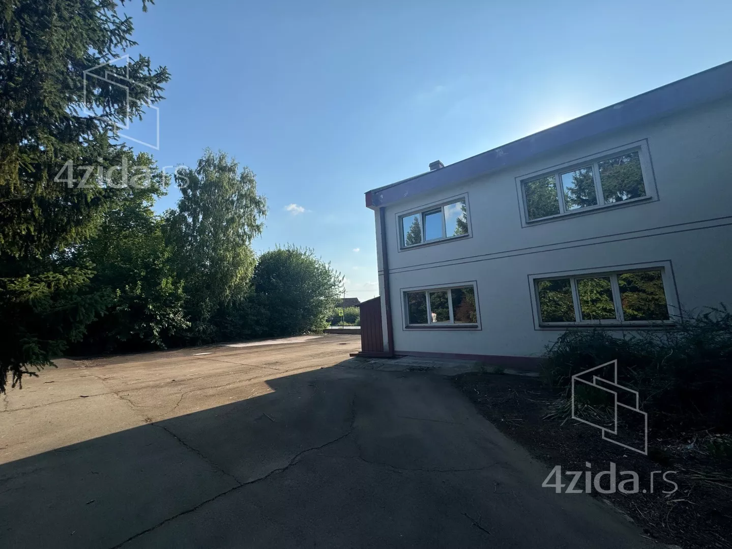 Poslovni prostor | 4zida