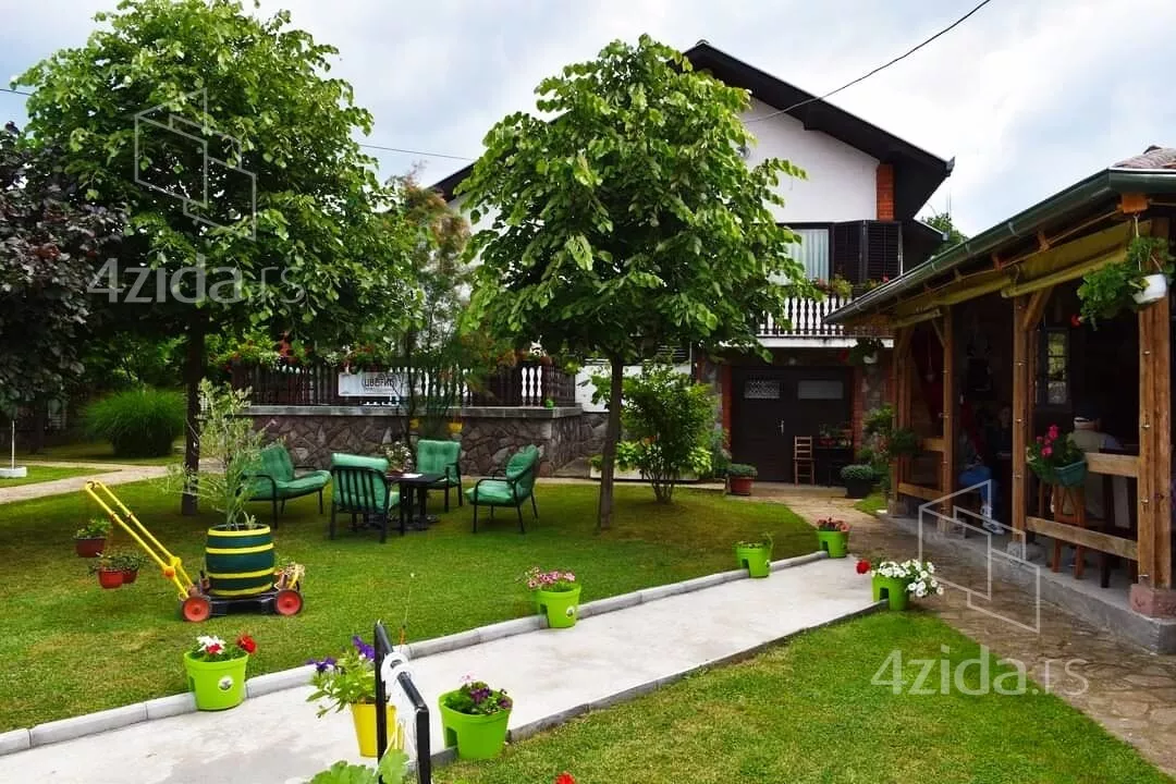 3-etažna kuća | 4zida