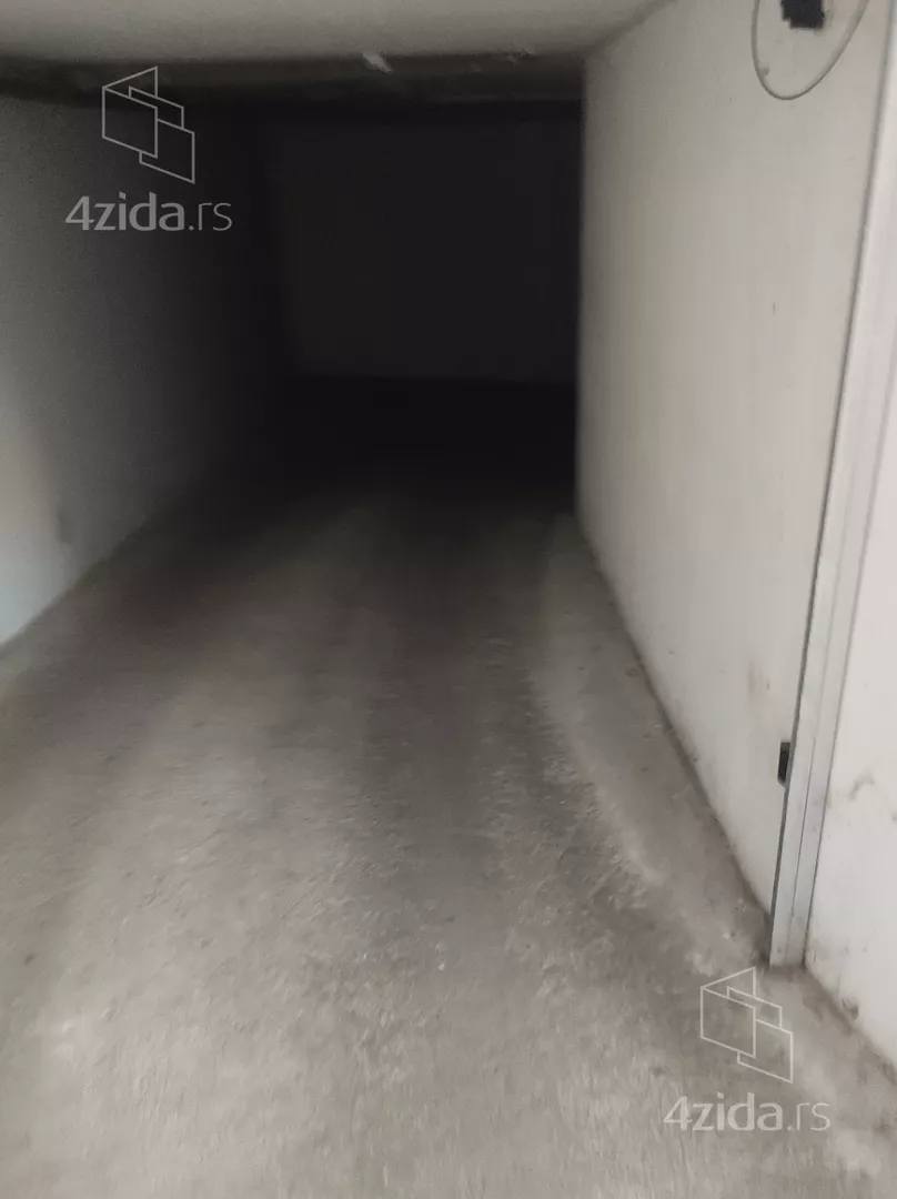 Garaža | 4zida