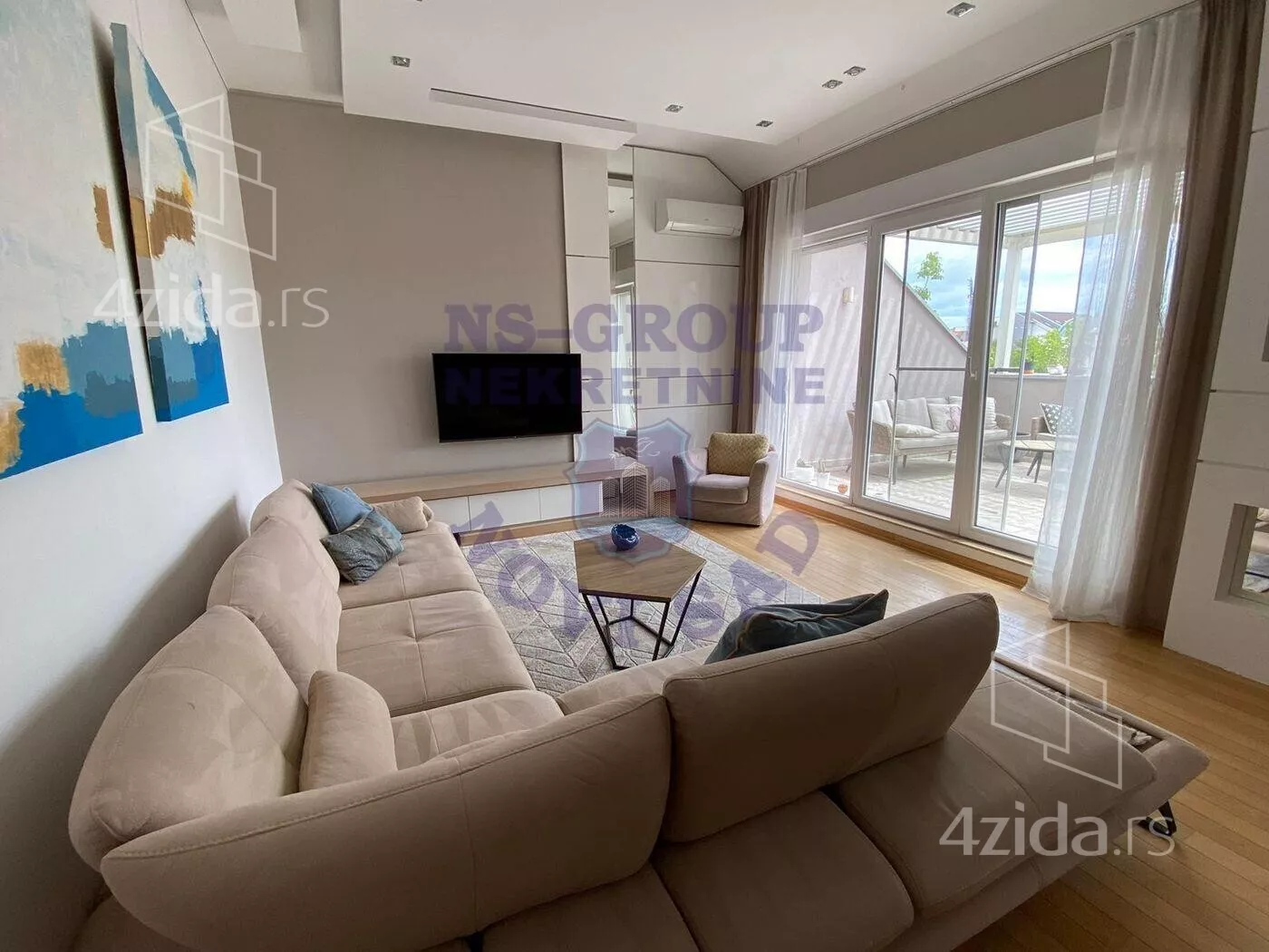 Troiposoban stan | 4zida