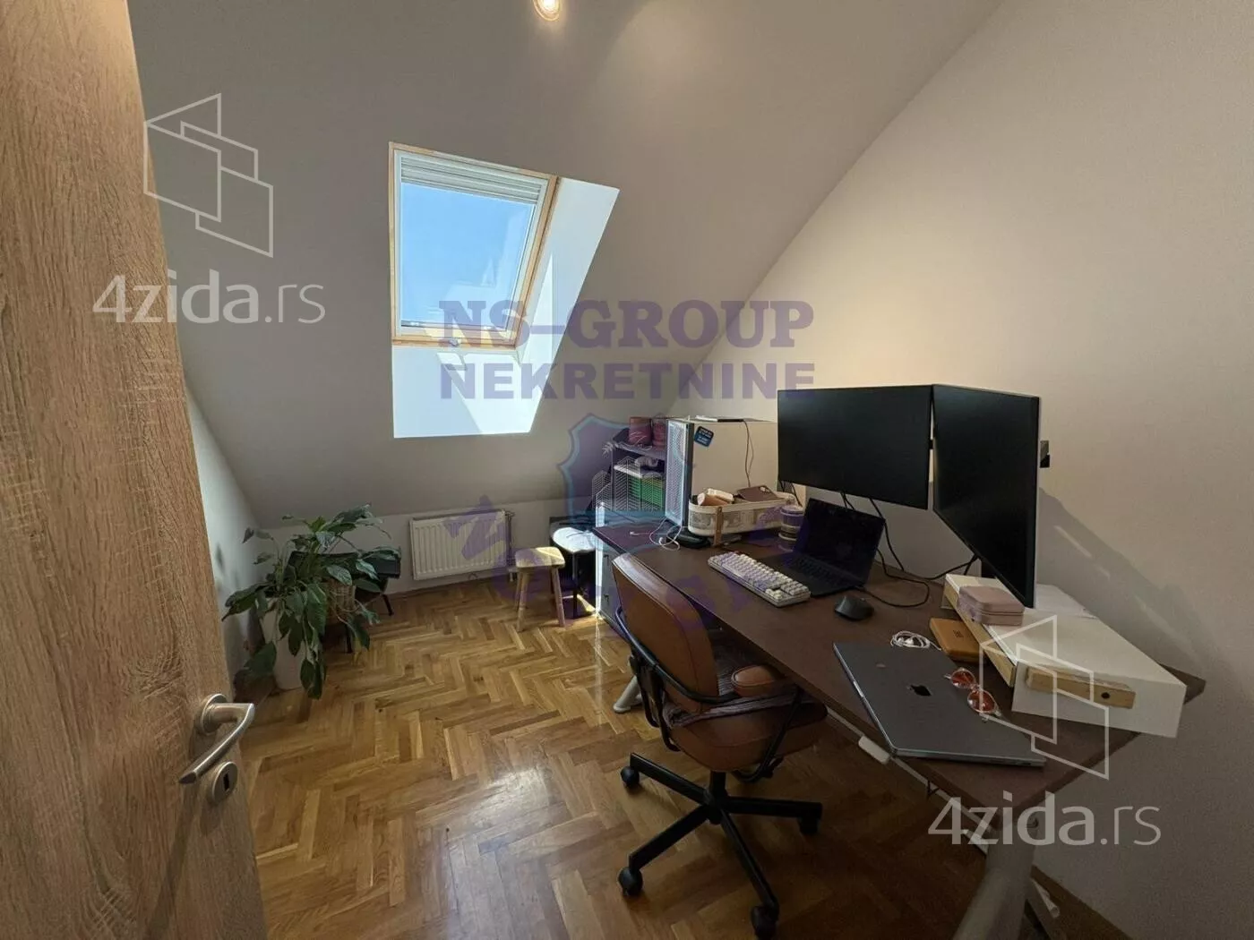Troiposoban stan | 4zida
