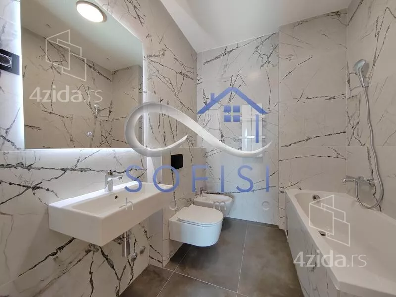 Petosoban stan | 4zida