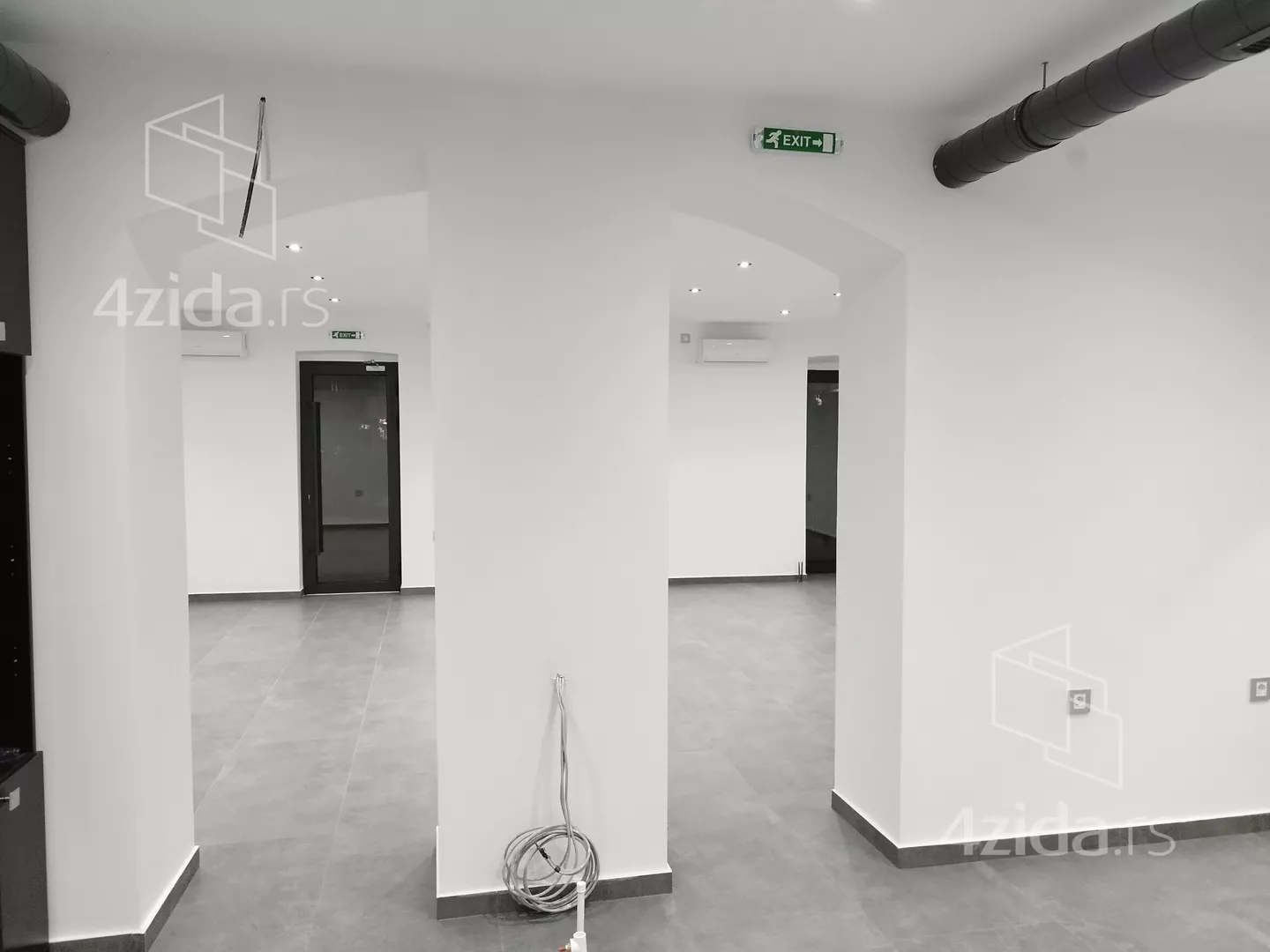Lokal | 4zida