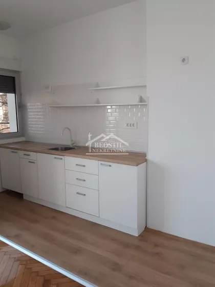 Majke Jevrosime | 4zida.rs