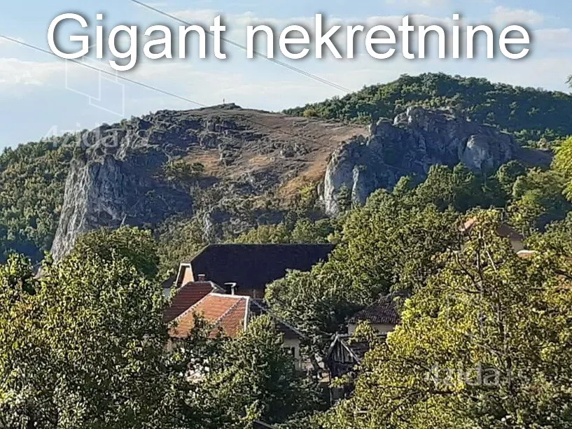Plac | 4zida